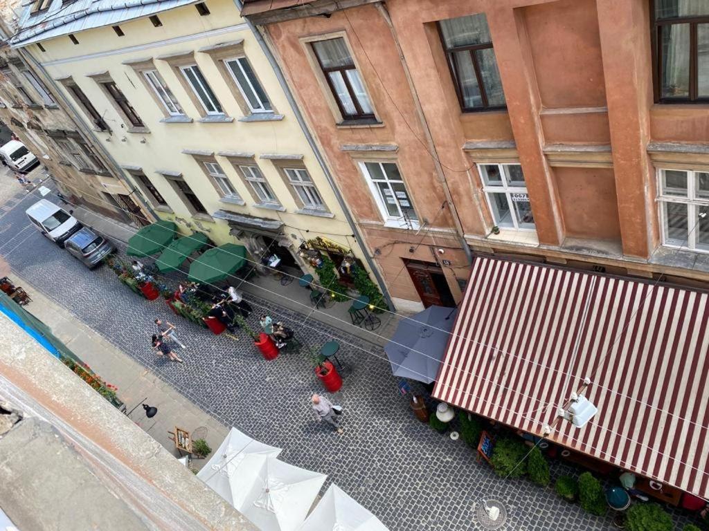Virmenska 13 apartment Lviv Exteriör bild